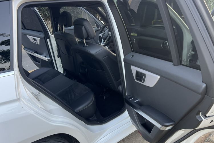 Used Mercedes-Benz GLK-Class 2015 GLK 260 4MATIC Fashion Edition Ultimate Version
