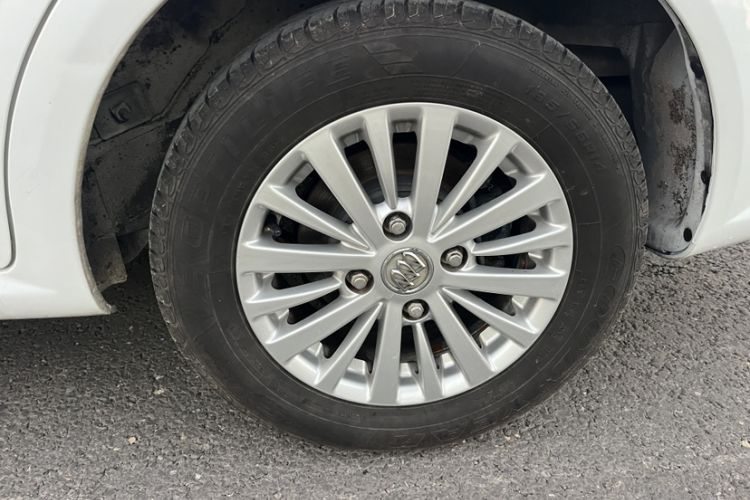 Used Buick Excelle 2015 1.5L Automatic Classic Model
