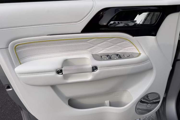 Used  Tank 300 2021 2.0T Cyber Tank