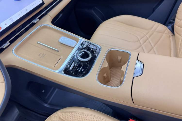 Used  Galaxy Xingjian 7 EM-i 2025 120km Flagship Edition
