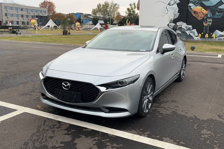 Used Mazda Mazda 3 Axela 2020 2.0L Automatic Luxury Version
