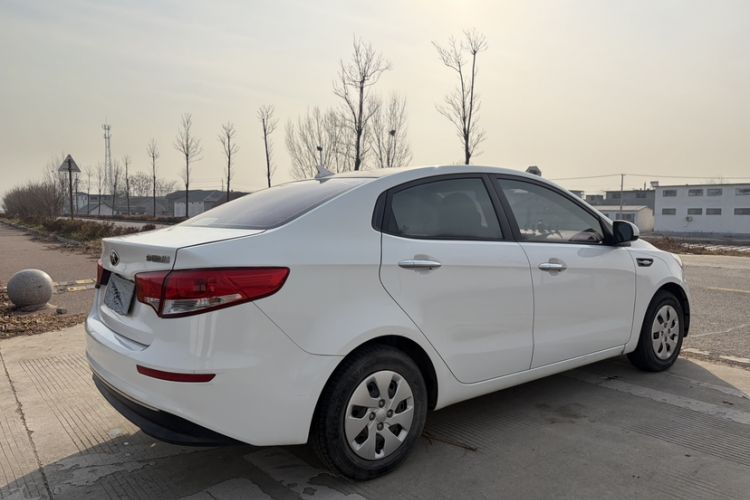 Used Kia K2 2015 Sedan 1.4L Automatic GLS
