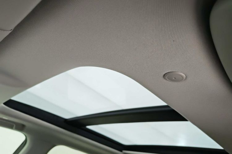 Used Honda Breeze 2023 240TURBO Two-Wheel-Drive Luxury PRO 7-Seater
