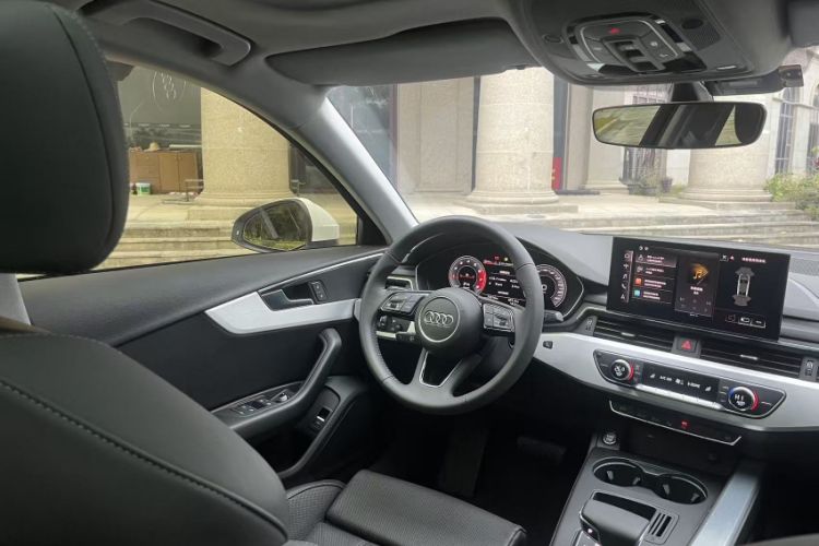 Used Audi A4L 2020 40 TFSI Luxury Dynamic Model
