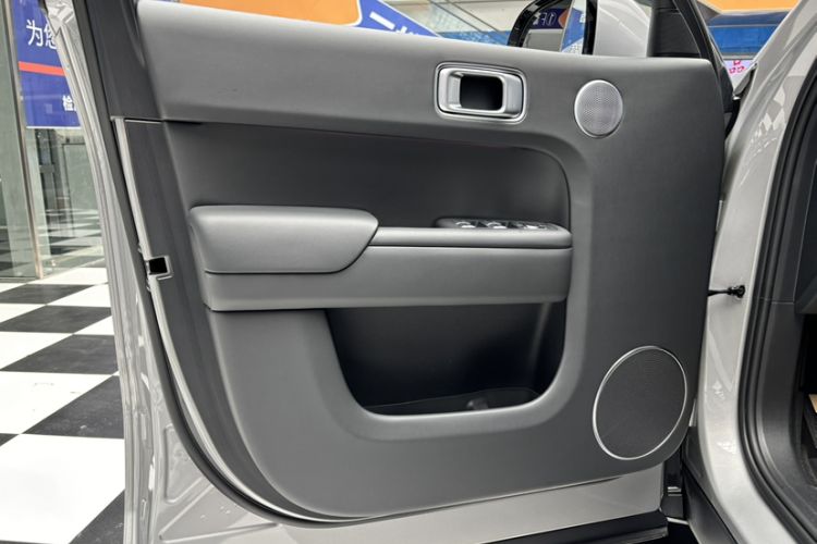 Used Li Auto L9 2022 Max model
