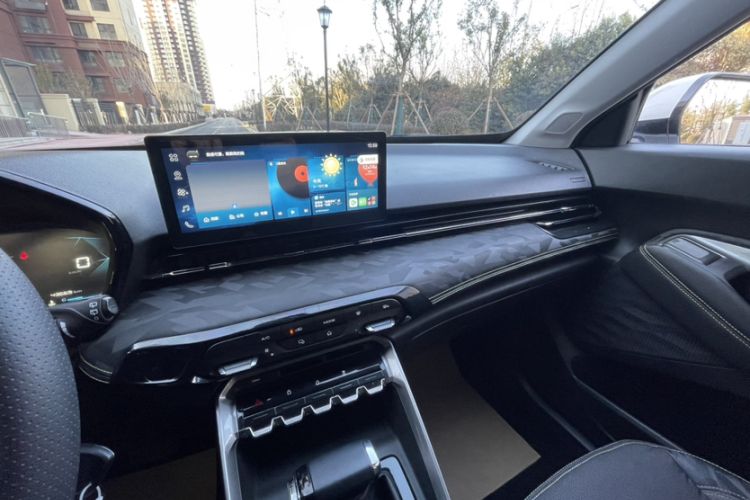 Used Baojun RS-3 2020 1.5L CVT Elite Version with 24-Hour Online Service
