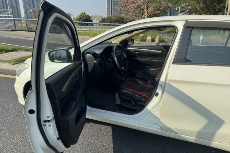 Used Suzuki Alivio 2015 1.6L Automatic Comfort Model
