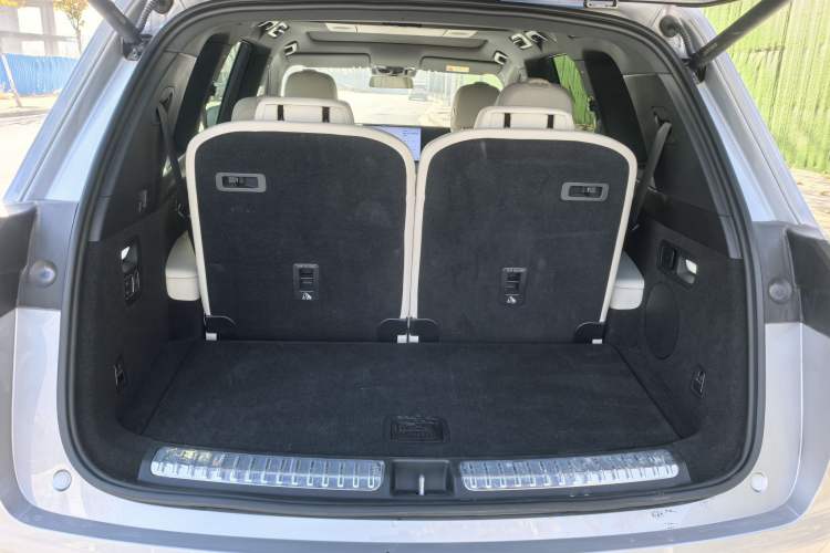 Used Li Auto L8 2024 Ultra Model
