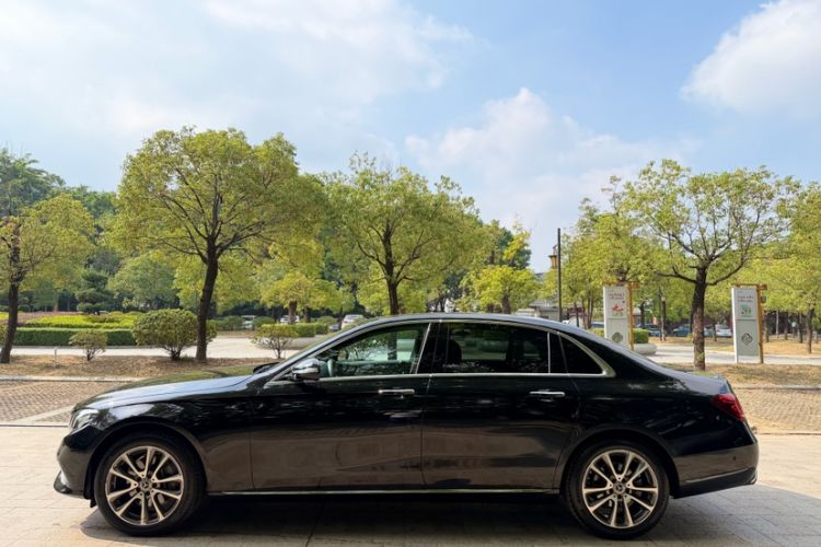 Used Mercedes-Benz E-Class 2020 Facelift E 260 L
