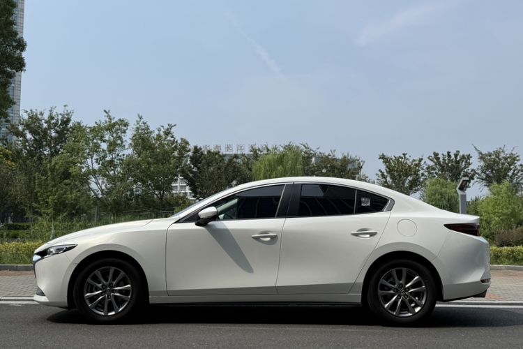 Used Mazda Mazda 3 Axela 2023 2.0L Automatic Zhiqing Edition
