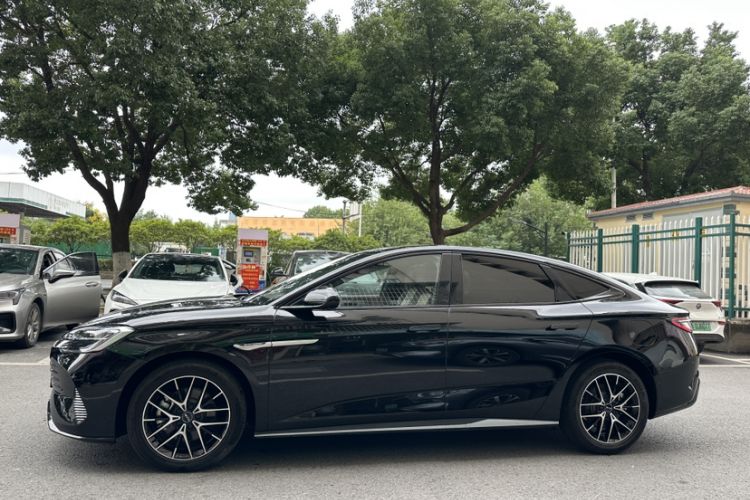 Used BYD Seal 2023 DM-i 1.5L 121km Prestige Model
