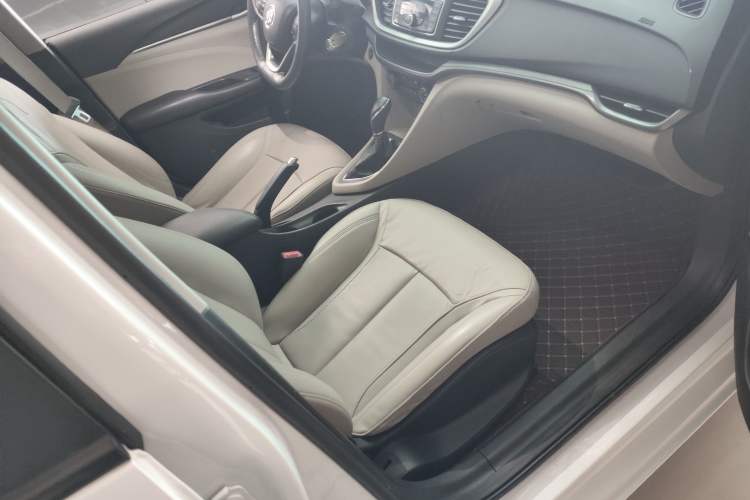 Used Buick GT 2018 15T Dual-Clutch Elite Model China V Standard
