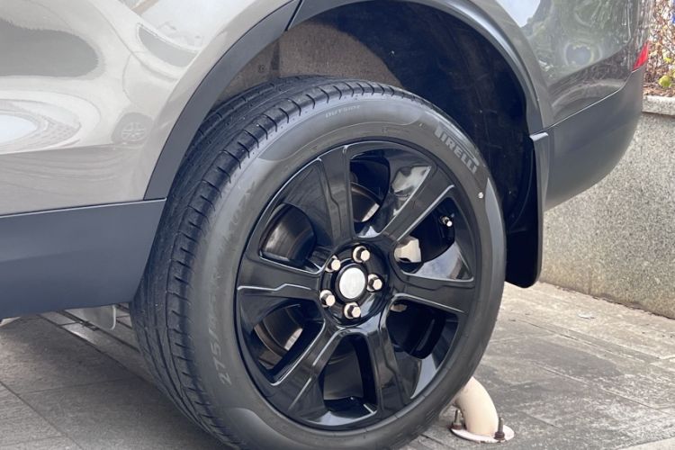 Used Land Rover Discovery 2018 3.0 SC V6 SE
