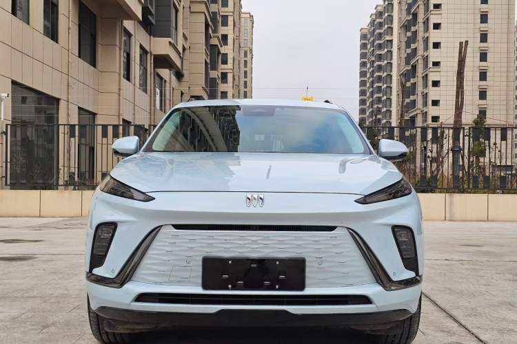 Used Buick E5 2023 Premium Long-Range Version
