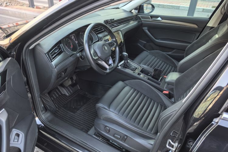 Used Volkswagen Magotan 2020 330TSI DSG Leading Model
