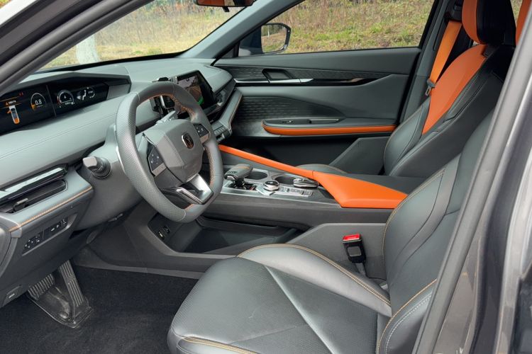 Used Changan UNI-V 2022 1.5T Prestige Version
