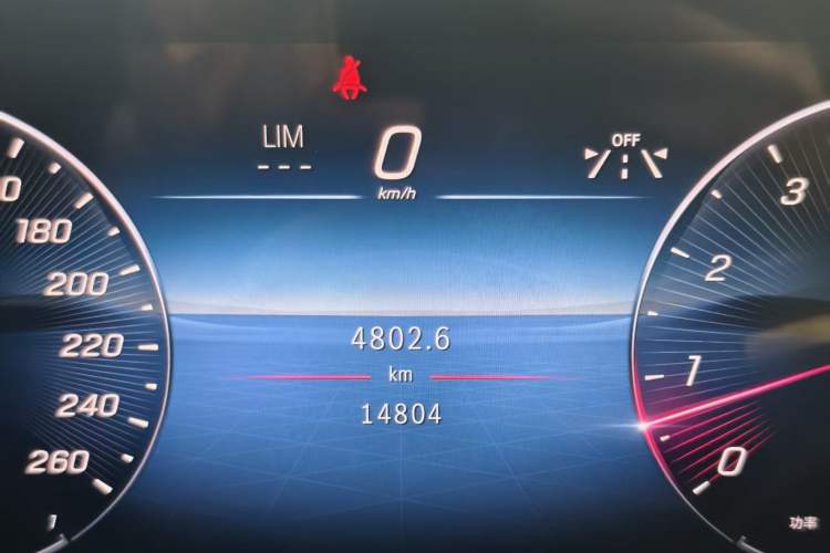 Used Mercedes-Benz GLC 2024 GLC 260 L 4MATIC Dynamic Edition 5-seater