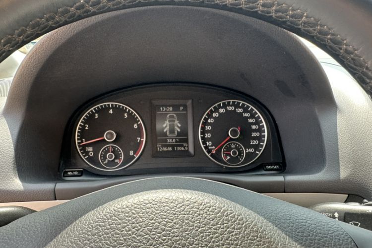 Used Volkswagen Touran 2015 1.4T DSG Luxury Edition 5-Seater
