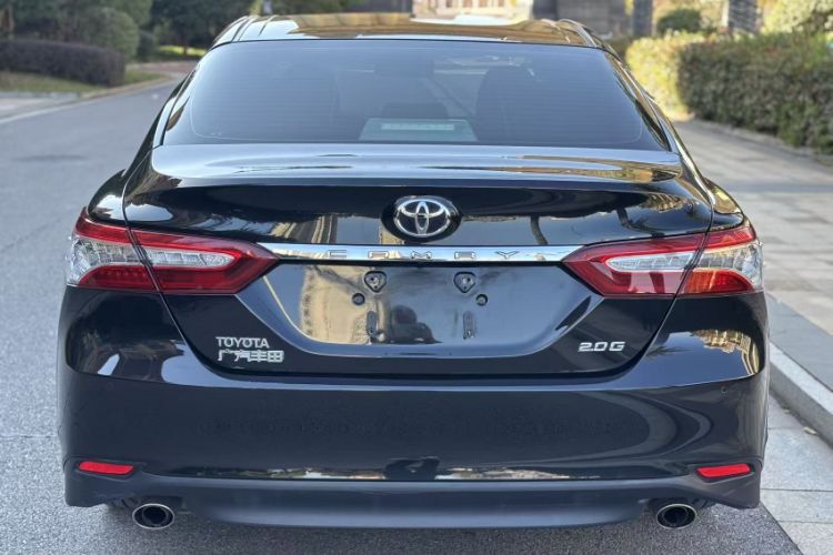 Used Toyota Camry 2018 2.0G Luxury Edition
