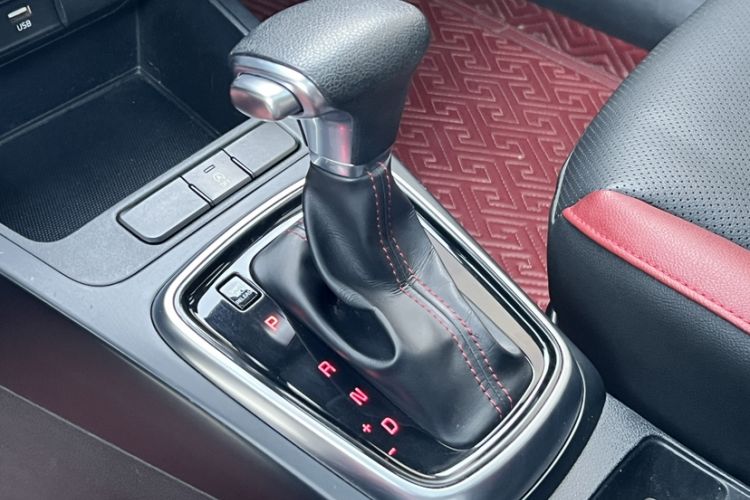 Used Kia KX Cross 2018 1.6L Automatic Dynamic Sunroof Version
