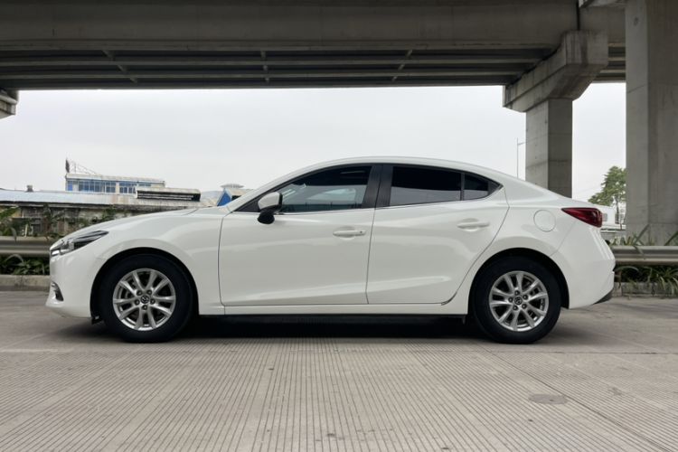 Used Mazda Mazda 3 Axela 2017 Sedan 1.5L Automatic Luxury Model Emission Standard China V
