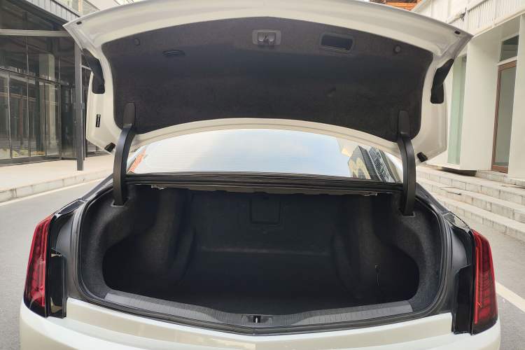 Used Cadillac CT6 2019 28T Luxury Model
