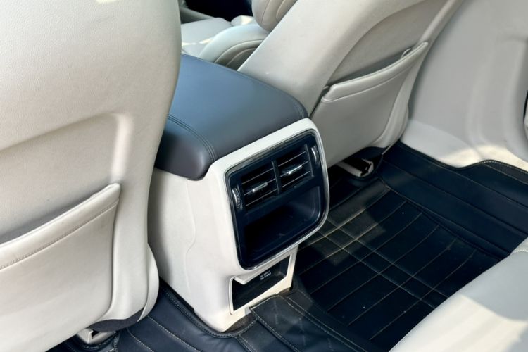 Used Lincoln Continental 2017 2.0T Two-Wheel Drive Deluxe Edition