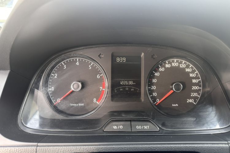 Used Volkswagen Lavida 2013 Revised Classic 1.6L Automatic Fashion Edition