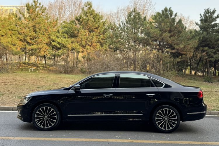 Used Volkswagen Passat 2017 330TSI DSG Prestige Edition
