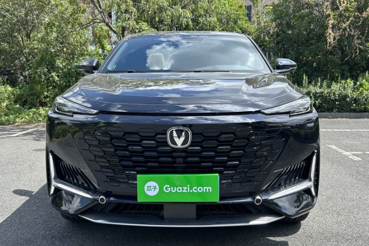 Used Changan UNI-K 2024 2.0T Two-Wheel Drive Enjoyment Version
