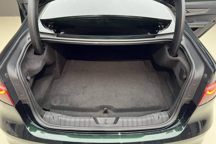 Used Jaguar XFL 2022 XFL 2.0T P200 Two-Wheel-Drive Elite Luxury Edition
