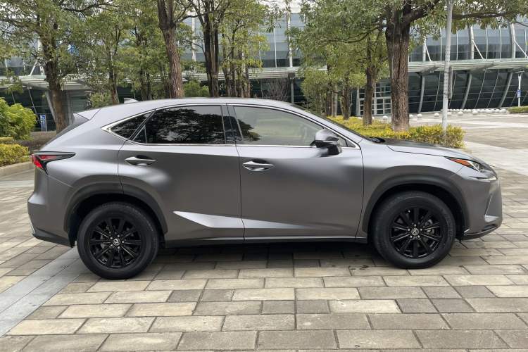 Used Lexus NX 2017 200 Front-Wheel-Drive X-Trail SE Edition