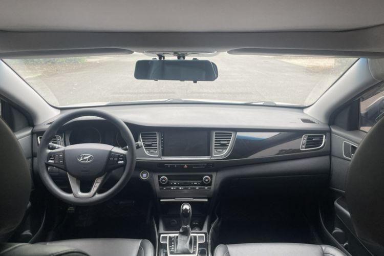 Used Hyundai Mistra 2014 1.8L Automatic Smart GLS
