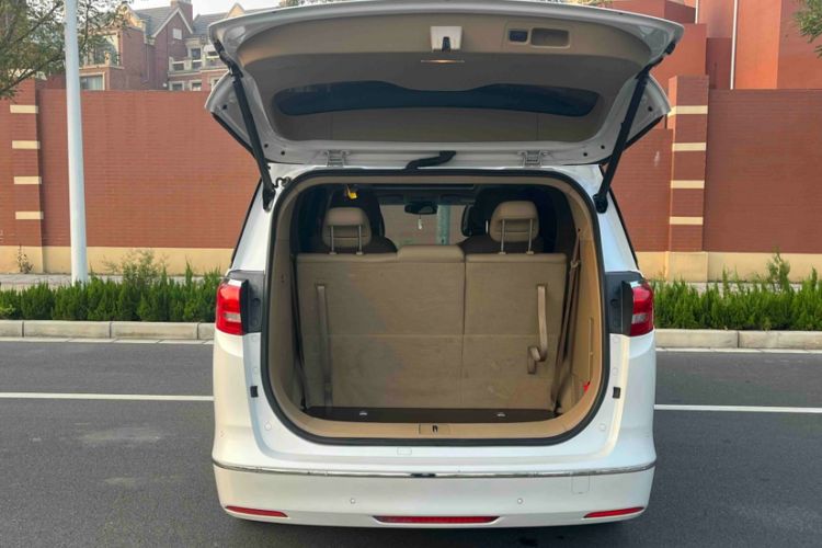 Used Buick GL8 2017 ES 28T Flagship Model China V Standard
