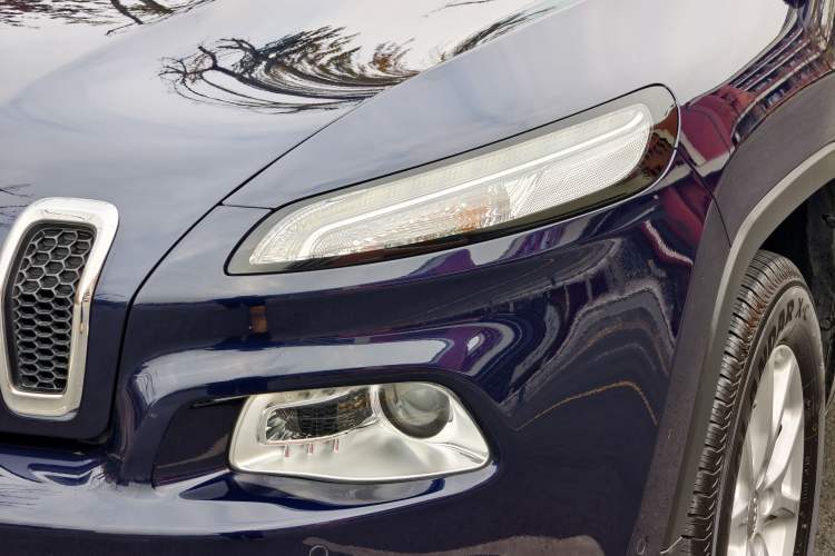 Used  Cherokee 2016 2.4L Professional Smart Version
