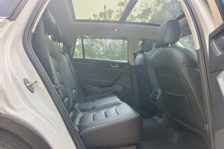 Used Skoda Kodiaq 2018 Facelifted TSI330 5-Seater Two-Wheel-Drive Luxury Enjoyment Edition
