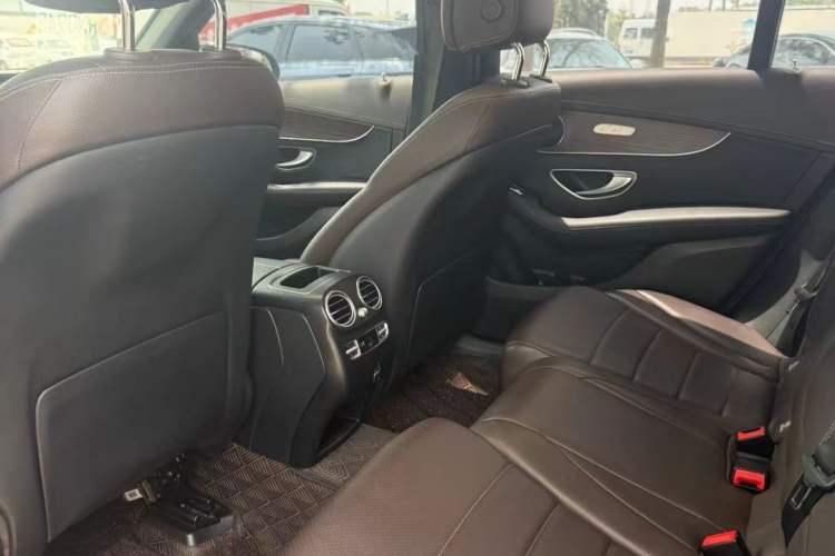 Used Mercedes-Benz GLC 2022 Facelift GLC 260 L 4MATIC Luxury Edition