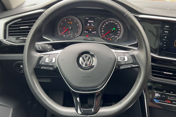 Used Volkswagen Tayron 2020 330TSI Two-Wheel Drive Luxury Smart Connectivity Version
