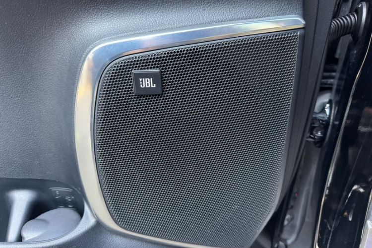 Used Toyota Alphard 2018 Revised Version 3.5L Premium Edition
