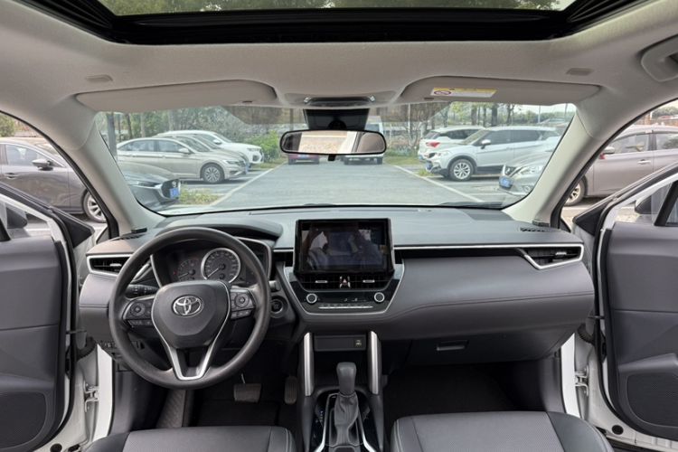 Used Toyota FRONTLANDER 2022 2.0L CVT Luxury PLUS Edition