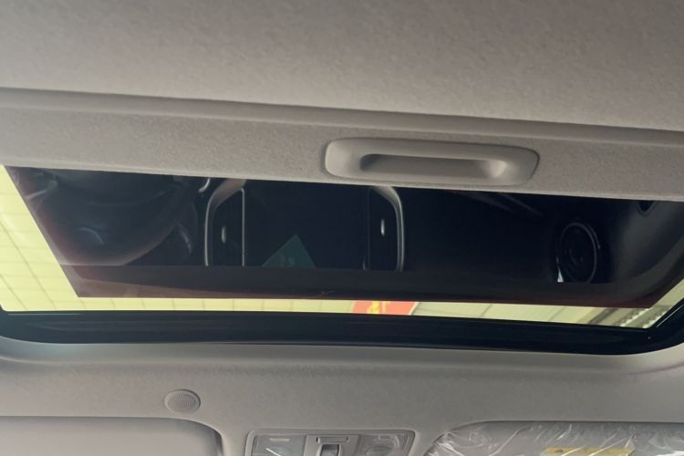 Used Kia kx1 Stonic 2021 1.4L CVT Sunroof Model