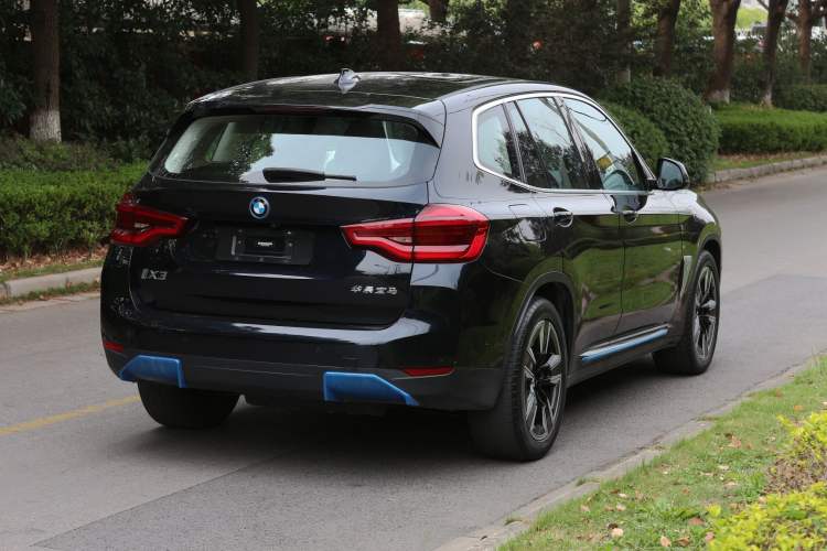 Used BMW iX3 2021 Updated Leading Edition
