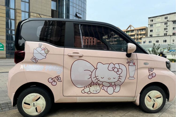 Used Chery QQ Ice Cream 2022 120km Conical Shape Lithium Iron Phosphate
