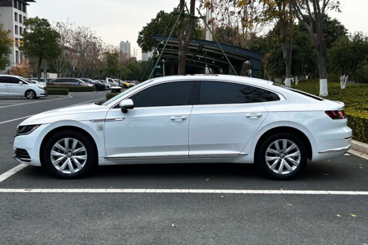 Used Volkswagen FAW-Volkswagen CC 2019 330TSI Huayan Edition China VI
