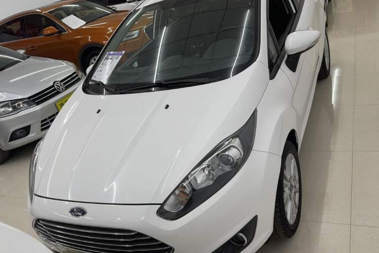 Used Ford Fiesta 2013 Hatchback 1.5L Automatic Fashion Edition
