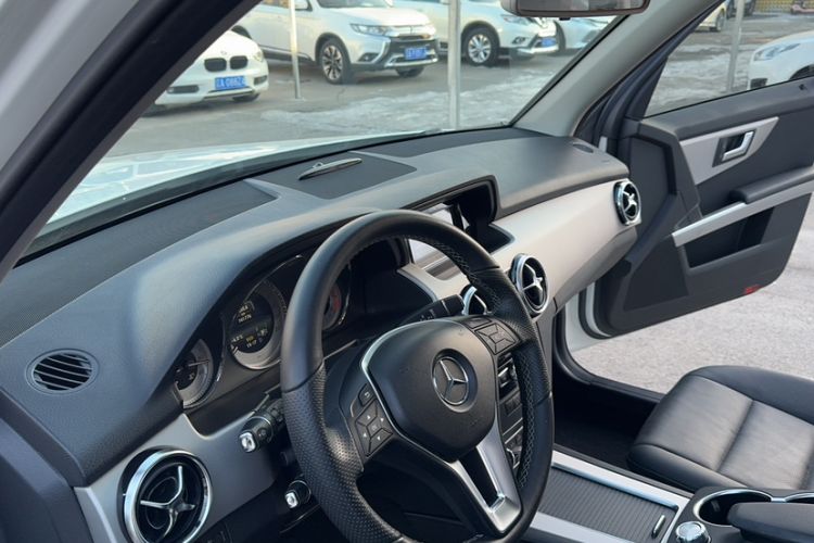 Used Mercedes-Benz GLK-Class 2014 GLK 260 4MATIC Dynamic Model
