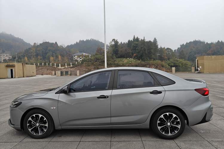 Used Chevrolet Monza 2024 1.3T Mild Hybrid Automatic Luxury Edition
