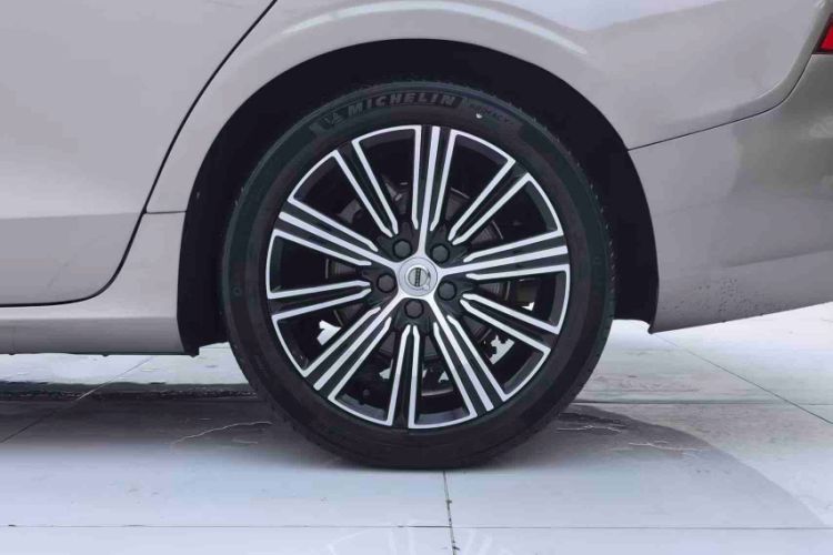 Used Volvo S60 2021 T4 Zhiyuan Luxury Edition