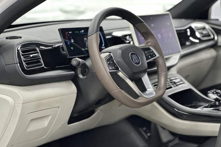 Used BYD Qin PLUS 2023 Champion Edition DM-i 120KM Beyond Model
