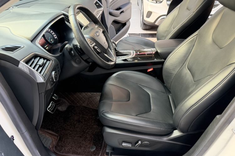 Used Ford Edge 2016 EcoBoost 245 Four-Wheel Drive Titanium 7-Seater
